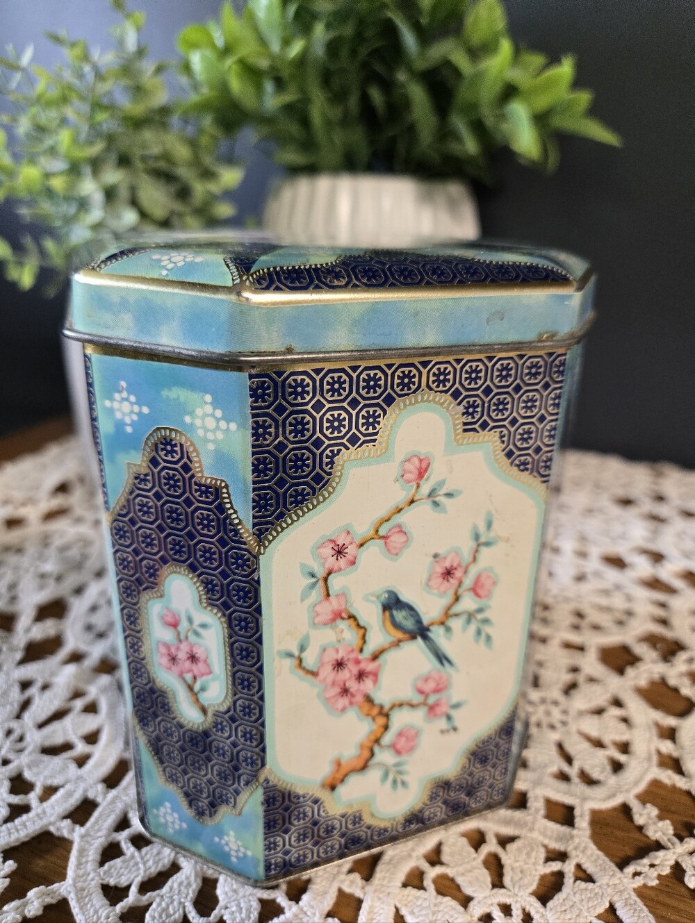 Vintage Tin